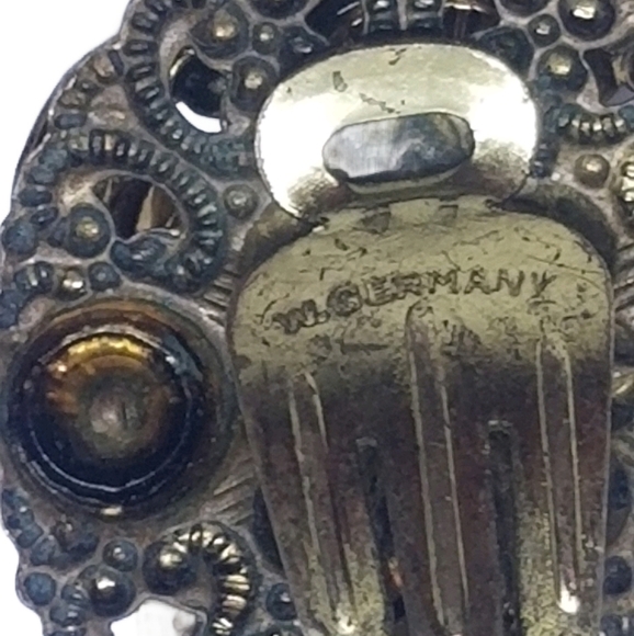 GORGEOUS 1950s WESTERN GERMANY GOLDTONE & LEMON POPHYRY GLASS CLIP ON EARRINGS - Picture 6 of 6